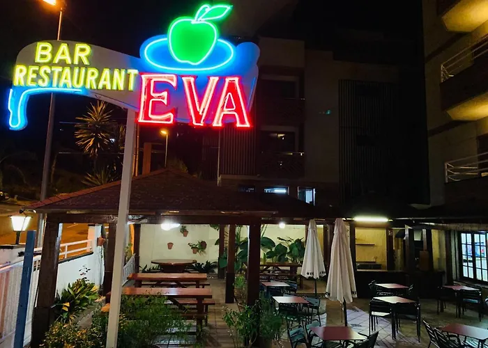 Eva アパート 4*