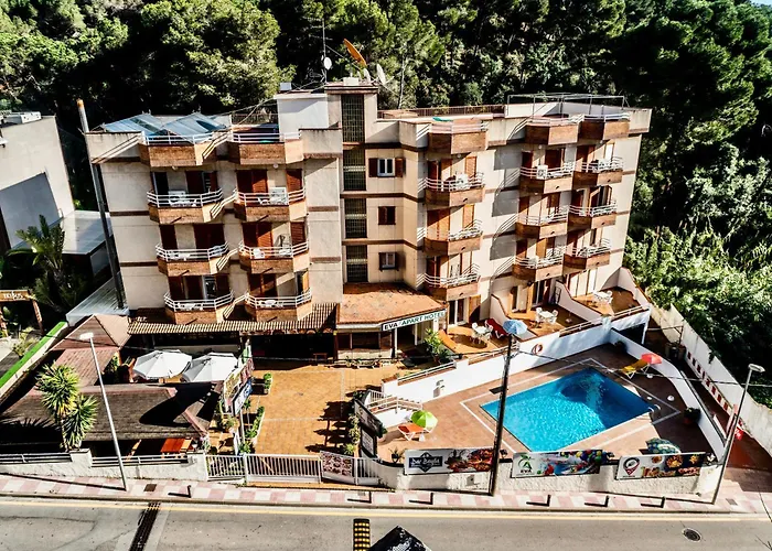 Eva Apartamento 4*
